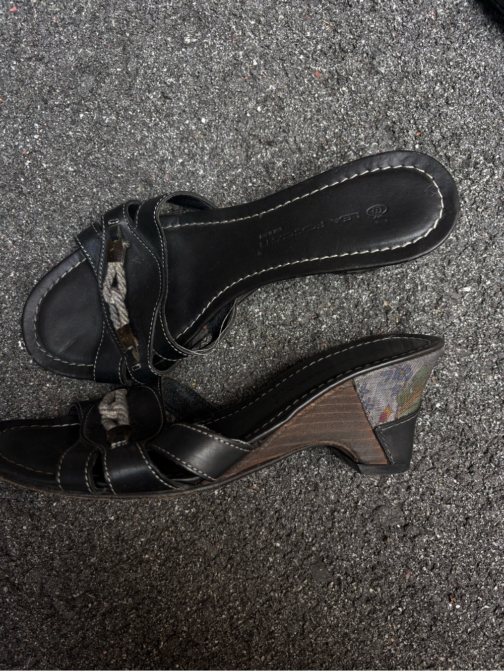 Vero Cuoio Black Leather Knot-Detail Slide Heels